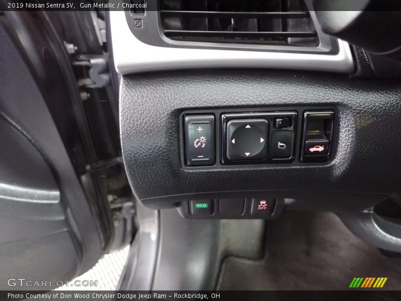 Gun Metallic / Charcoal 2019 Nissan Sentra SV