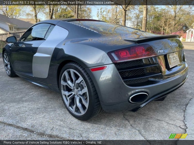 Daytona Grey Pearl Effect / Red Nappa Leather 2011 Audi R8 5.2 FSI quattro