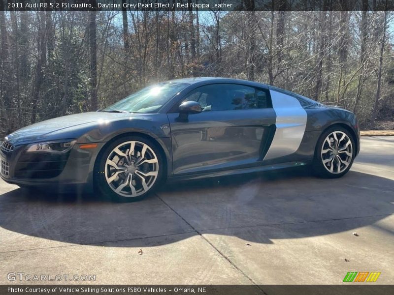 Daytona Grey Pearl Effect / Red Nappa Leather 2011 Audi R8 5.2 FSI quattro