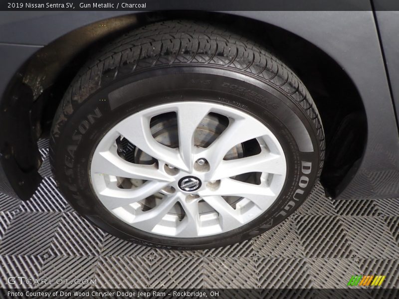 Gun Metallic / Charcoal 2019 Nissan Sentra SV