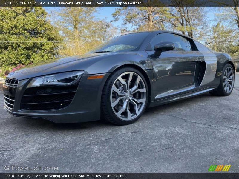 Daytona Grey Pearl Effect / Red Nappa Leather 2011 Audi R8 5.2 FSI quattro