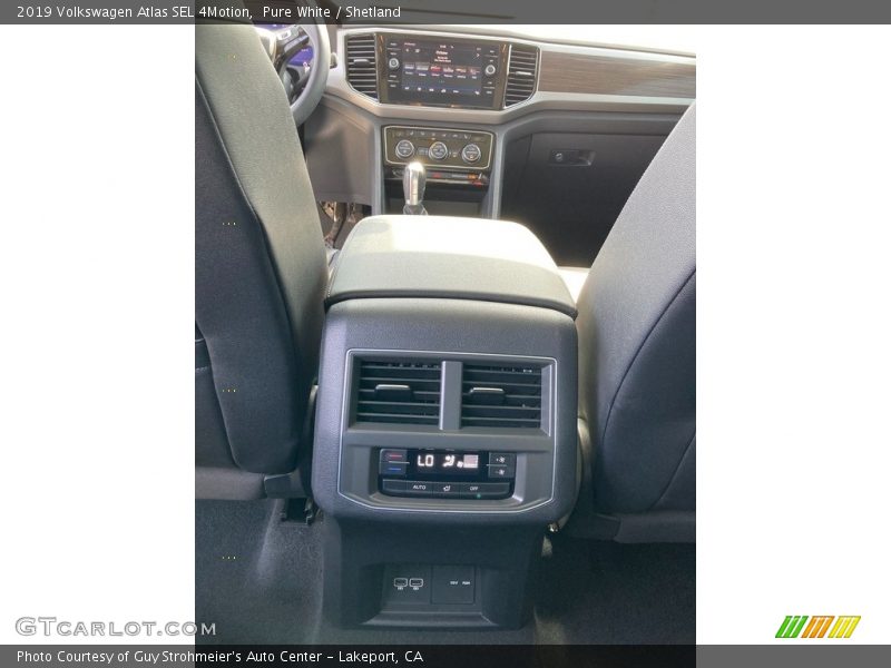 Pure White / Shetland 2019 Volkswagen Atlas SEL 4Motion