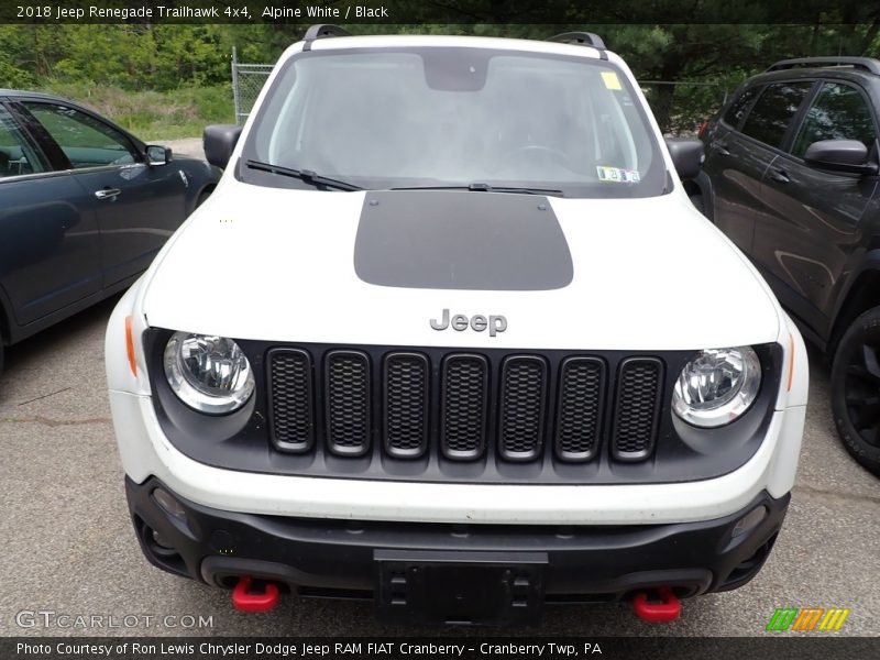 Alpine White / Black 2018 Jeep Renegade Trailhawk 4x4
