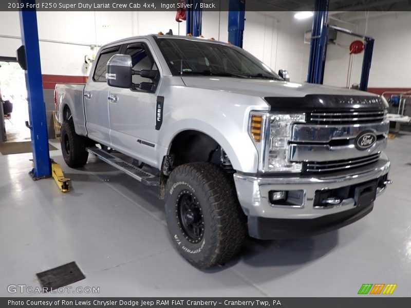 Ingot Silver / Black 2019 Ford F250 Super Duty Lariat Crew Cab 4x4
