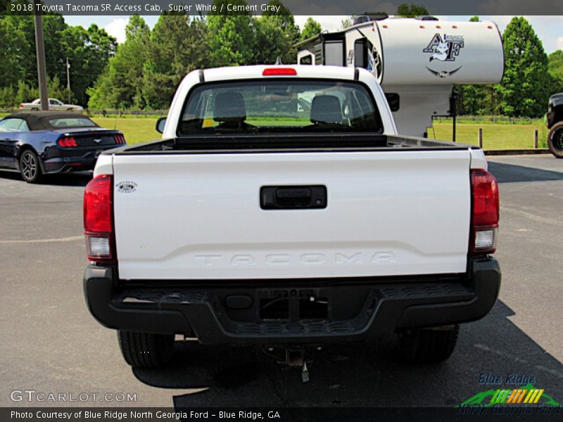 Super White / Cement Gray 2018 Toyota Tacoma SR Access Cab