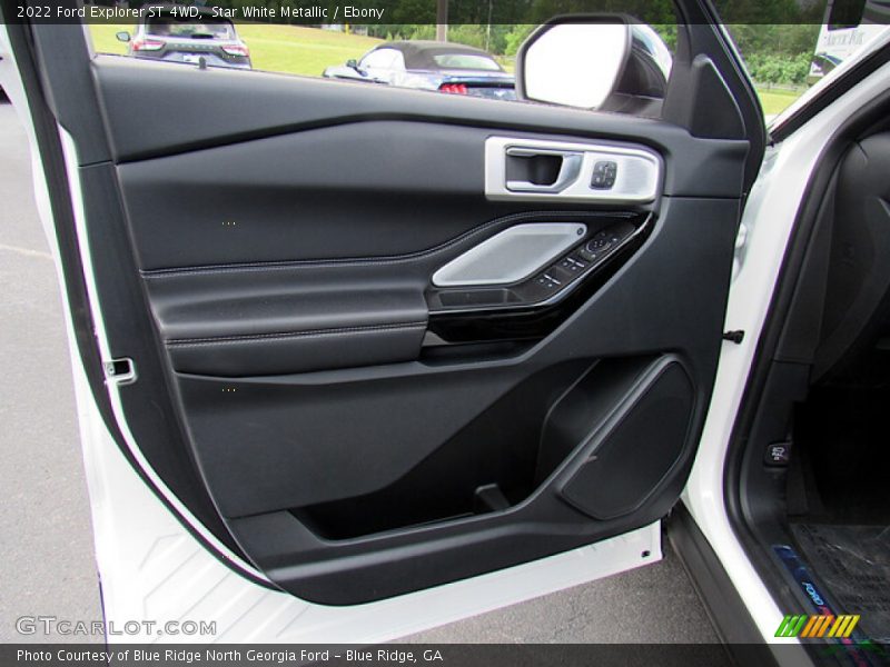 Door Panel of 2022 Explorer ST 4WD