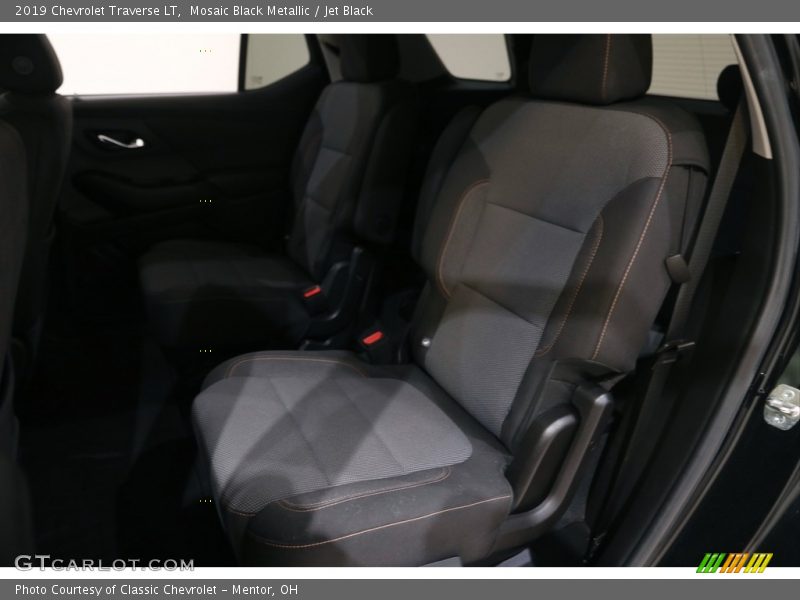Mosaic Black Metallic / Jet Black 2019 Chevrolet Traverse LT