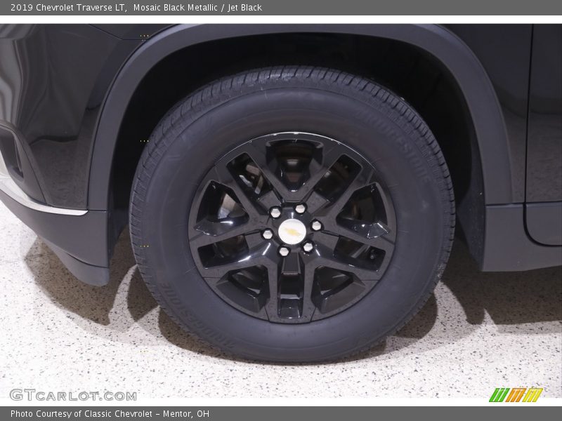 Mosaic Black Metallic / Jet Black 2019 Chevrolet Traverse LT