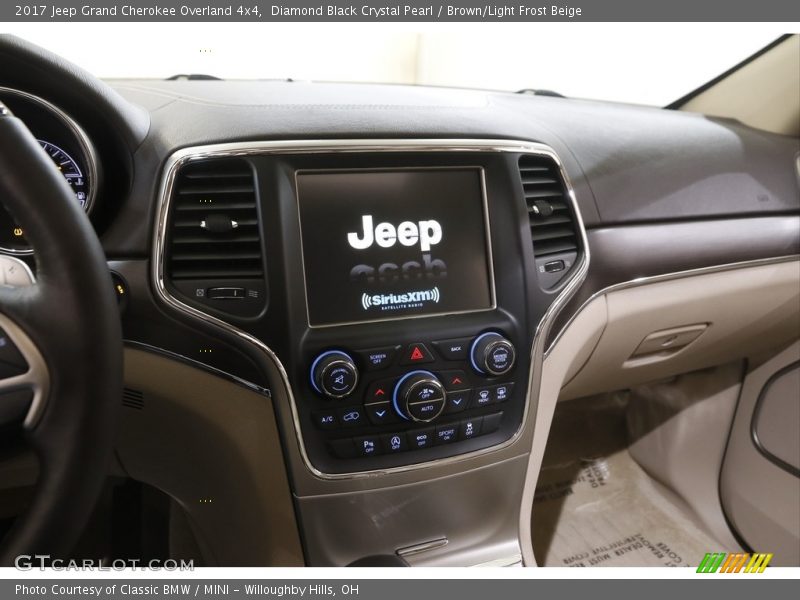 Diamond Black Crystal Pearl / Brown/Light Frost Beige 2017 Jeep Grand Cherokee Overland 4x4