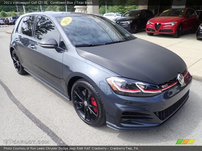 Front 3/4 View of 2021 Golf GTI SE