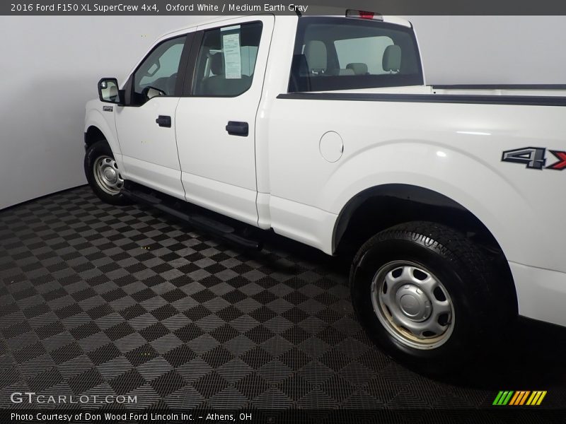 Oxford White / Medium Earth Gray 2016 Ford F150 XL SuperCrew 4x4