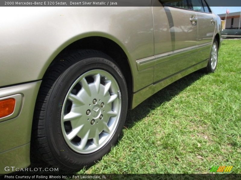 Desert Silver Metallic / Java 2000 Mercedes-Benz E 320 Sedan
