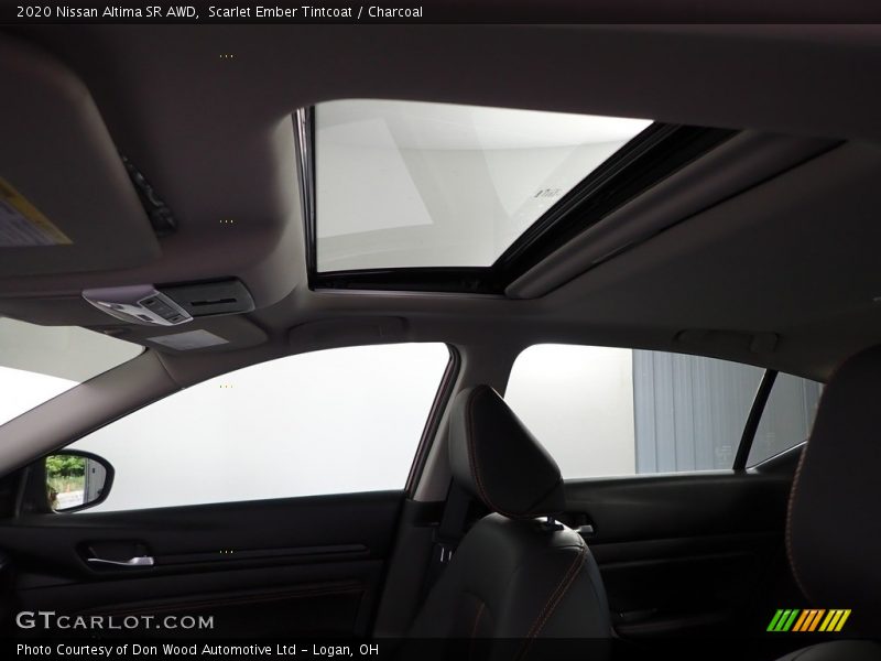 Scarlet Ember Tintcoat / Charcoal 2020 Nissan Altima SR AWD