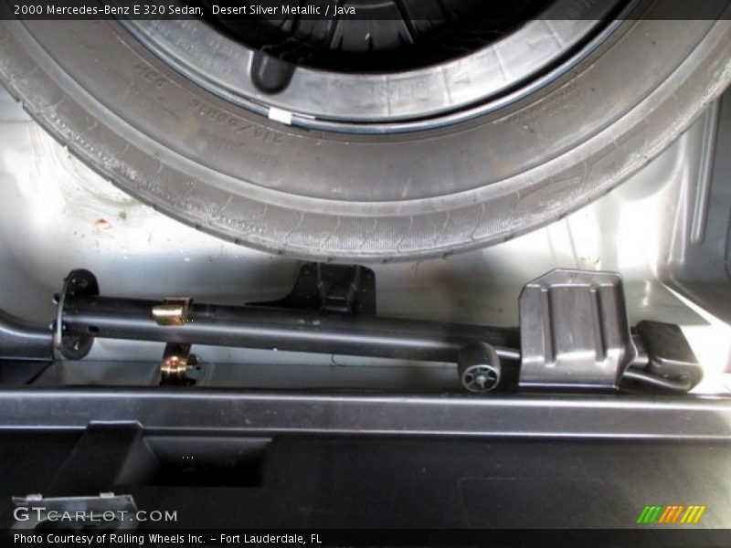 Desert Silver Metallic / Java 2000 Mercedes-Benz E 320 Sedan