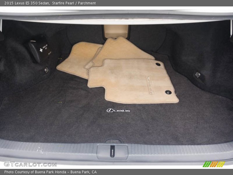  2015 ES 350 Sedan Trunk