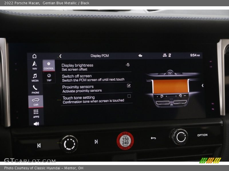 Controls of 2022 Macan 