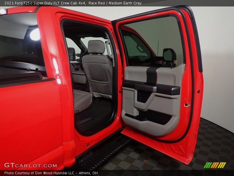 Race Red / Medium Earth Gray 2021 Ford F250 Super Duty XLT Crew Cab 4x4
