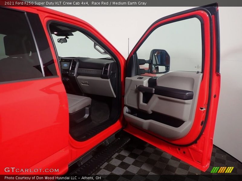 Race Red / Medium Earth Gray 2021 Ford F250 Super Duty XLT Crew Cab 4x4