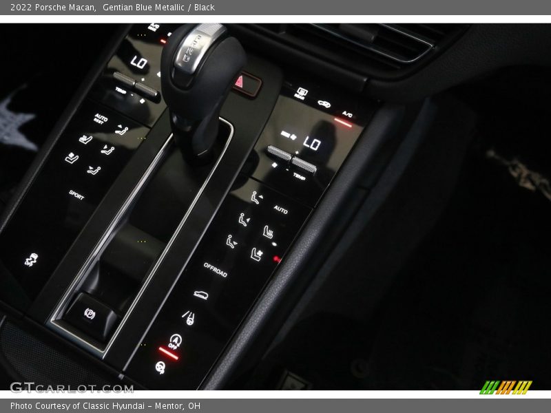  2022 Macan  7 Speed PDK Automatic Shifter