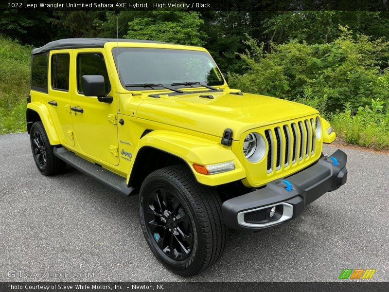 Front 3/4 View of 2022 Wrangler Unlimited Sahara 4XE Hybrid