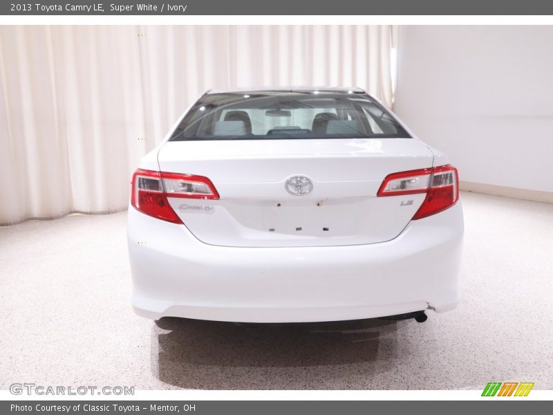 Super White / Ivory 2013 Toyota Camry LE