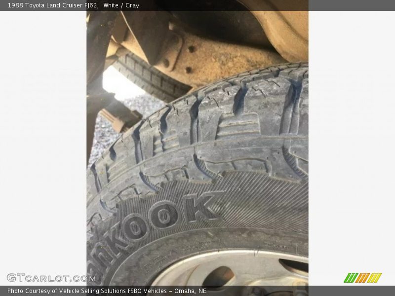 White / Gray 1988 Toyota Land Cruiser FJ62