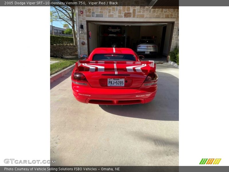 Viper Red / Black 2005 Dodge Viper SRT-10 Hennesy Venom 750