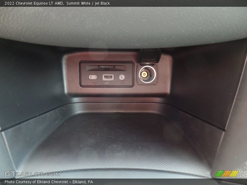 Summit White / Jet Black 2022 Chevrolet Equinox LT AWD