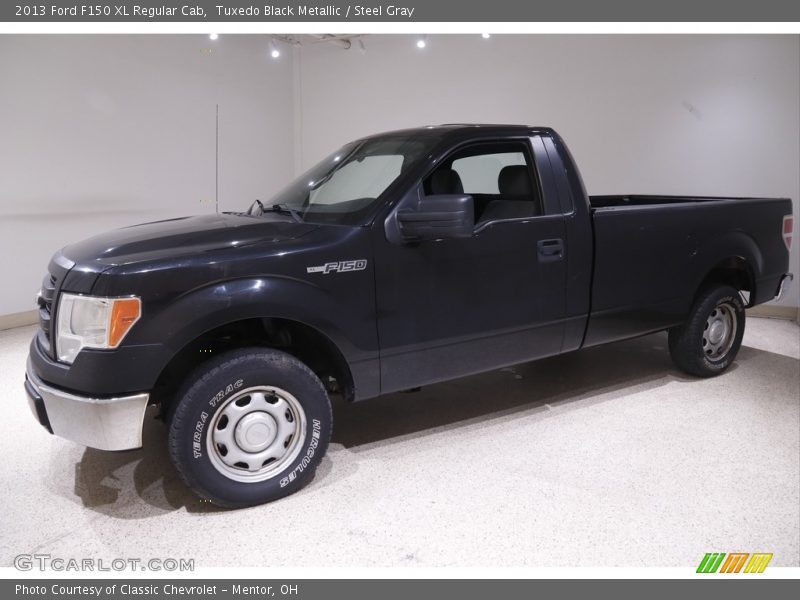 Tuxedo Black Metallic / Steel Gray 2013 Ford F150 XL Regular Cab