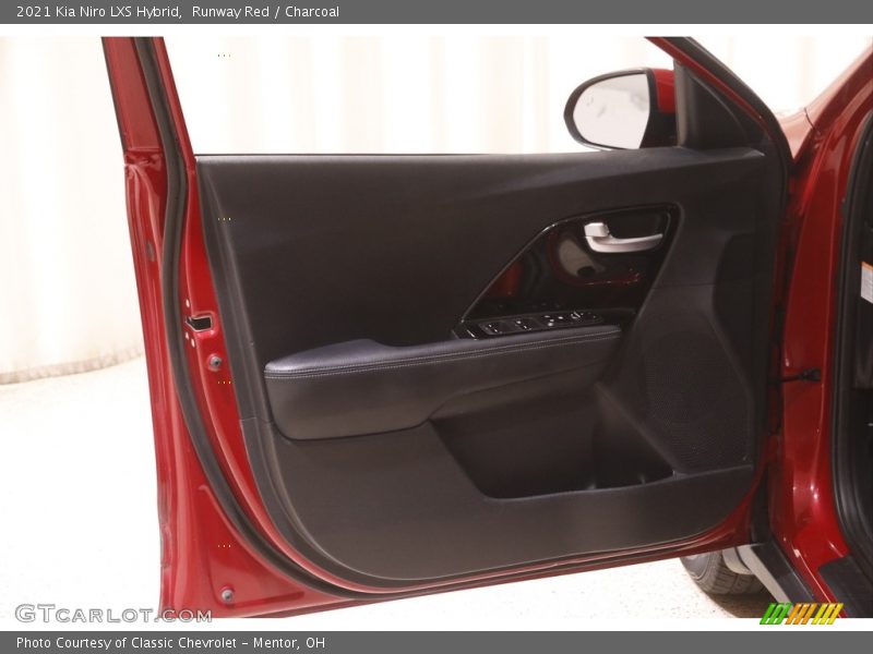 Runway Red / Charcoal 2021 Kia Niro LXS Hybrid