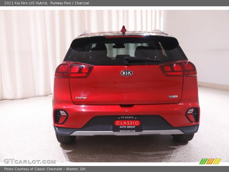 Runway Red / Charcoal 2021 Kia Niro LXS Hybrid