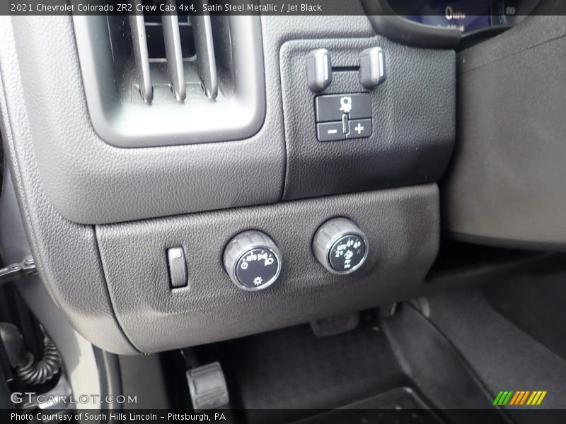 Controls of 2021 Colorado ZR2 Crew Cab 4x4