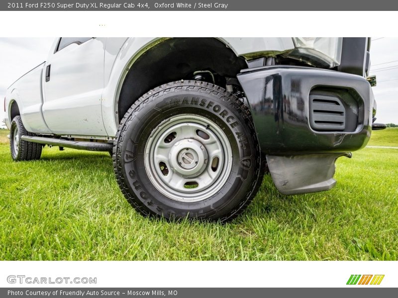 Oxford White / Steel Gray 2011 Ford F250 Super Duty XL Regular Cab 4x4