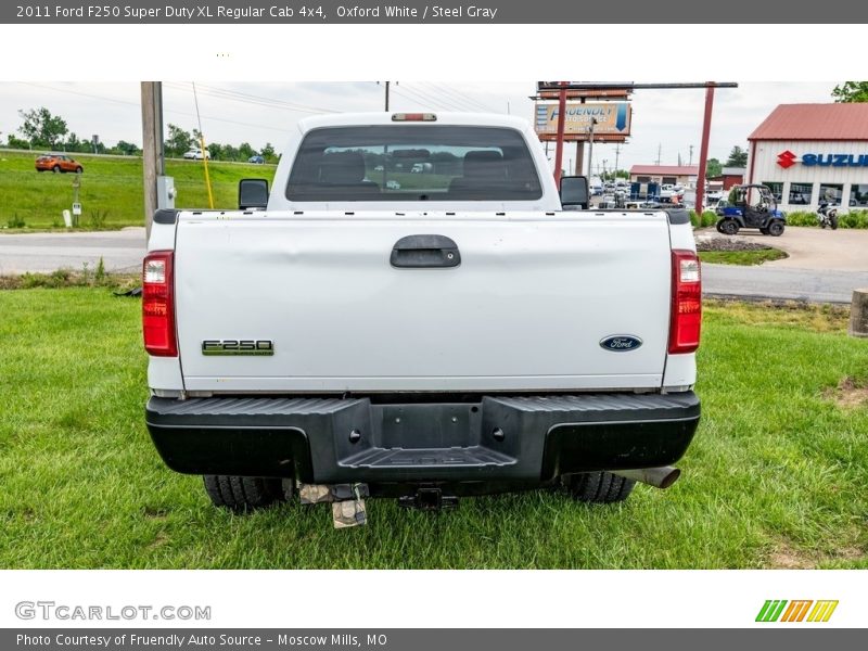 Oxford White / Steel Gray 2011 Ford F250 Super Duty XL Regular Cab 4x4