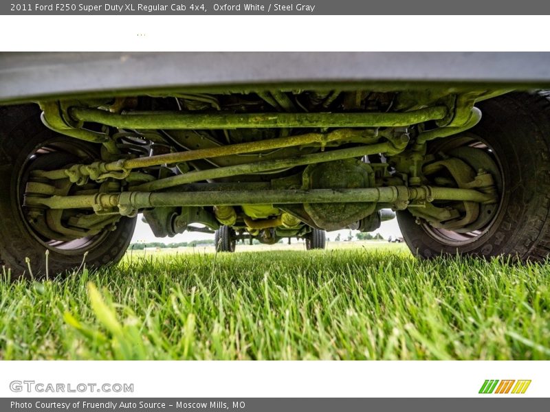 Oxford White / Steel Gray 2011 Ford F250 Super Duty XL Regular Cab 4x4