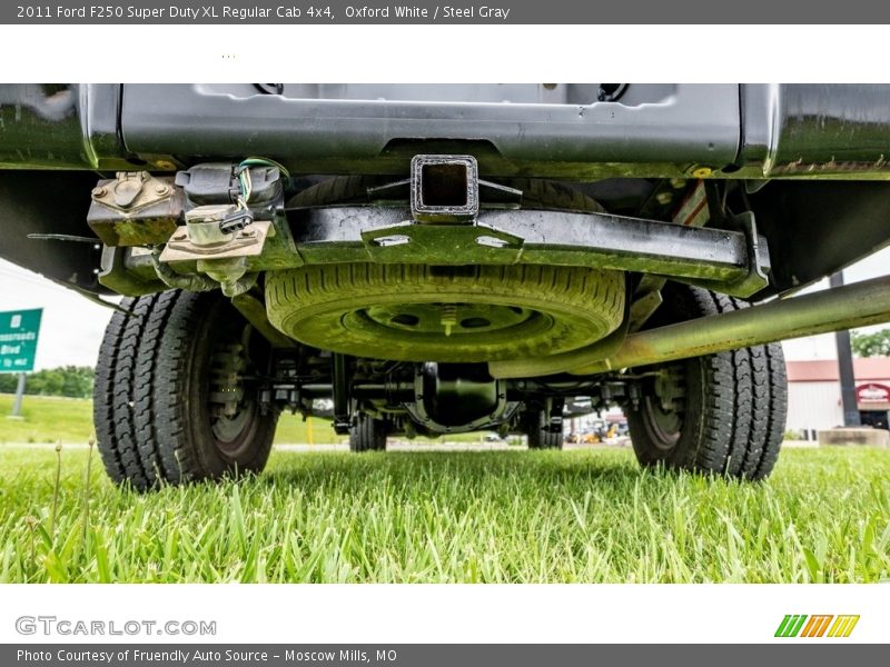 Oxford White / Steel Gray 2011 Ford F250 Super Duty XL Regular Cab 4x4