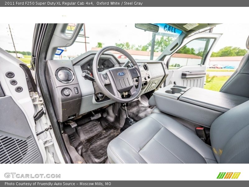 Oxford White / Steel Gray 2011 Ford F250 Super Duty XL Regular Cab 4x4