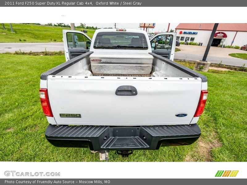 Oxford White / Steel Gray 2011 Ford F250 Super Duty XL Regular Cab 4x4