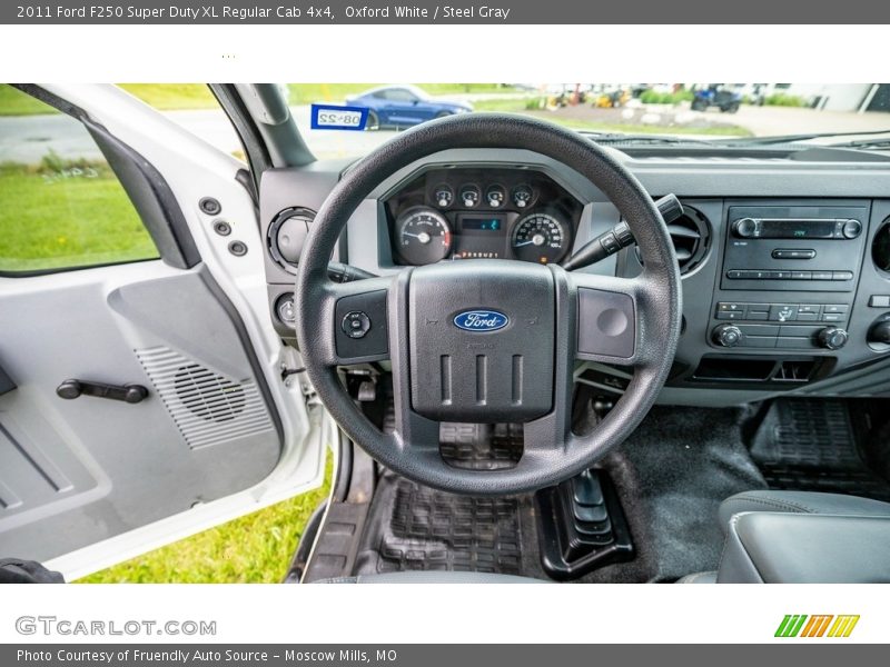 Oxford White / Steel Gray 2011 Ford F250 Super Duty XL Regular Cab 4x4