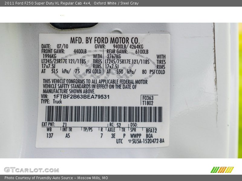 Oxford White / Steel Gray 2011 Ford F250 Super Duty XL Regular Cab 4x4