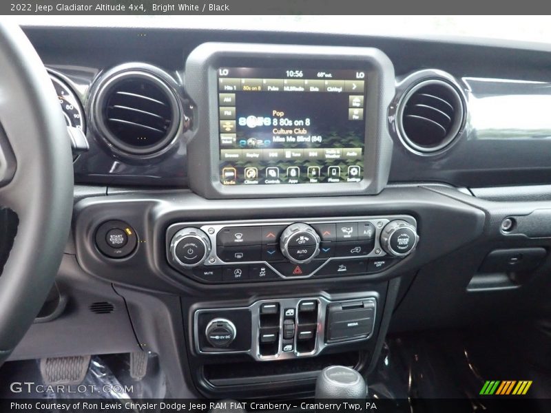 Bright White / Black 2022 Jeep Gladiator Altitude 4x4