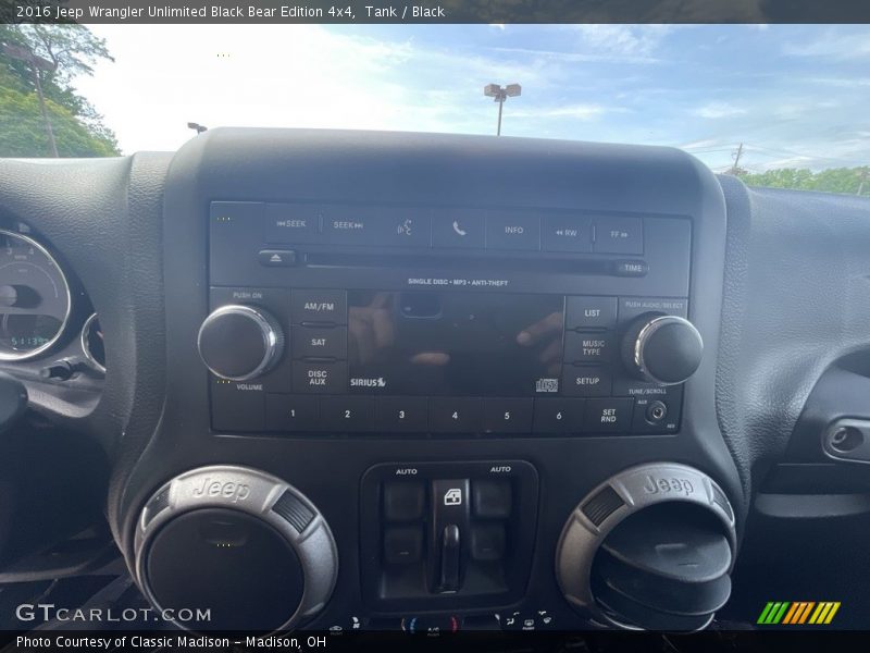 Tank / Black 2016 Jeep Wrangler Unlimited Black Bear Edition 4x4