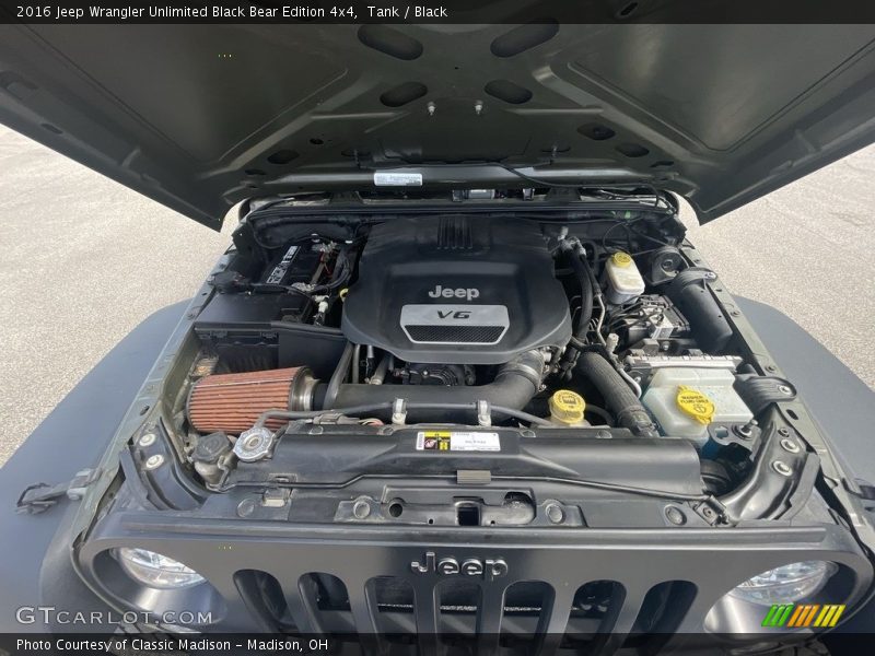 Tank / Black 2016 Jeep Wrangler Unlimited Black Bear Edition 4x4