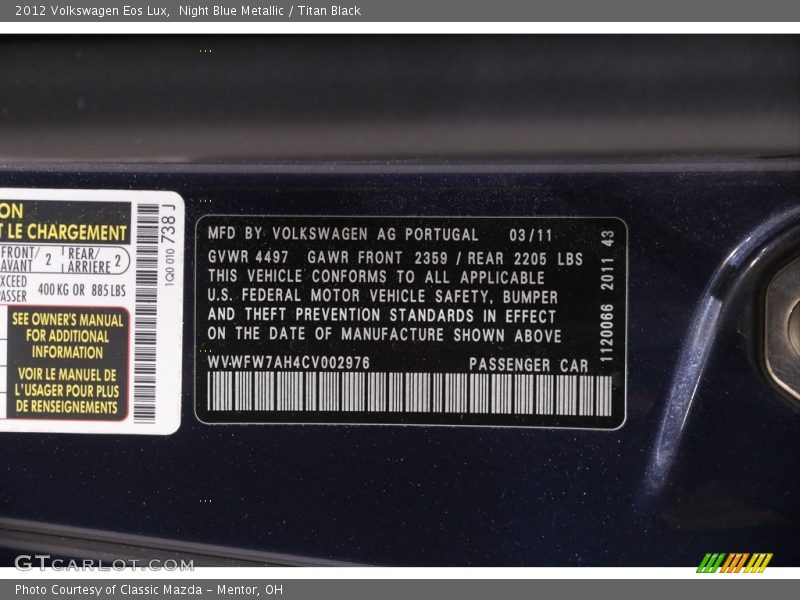 Night Blue Metallic / Titan Black 2012 Volkswagen Eos Lux