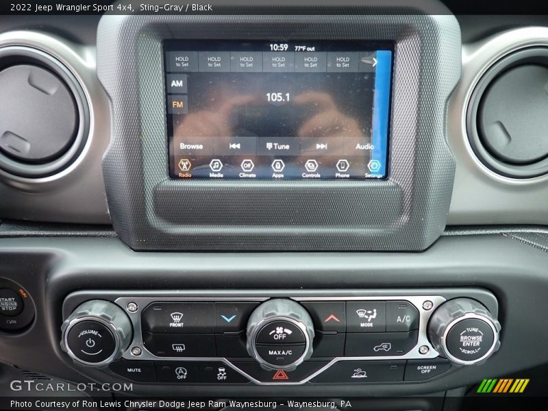 Controls of 2022 Wrangler Sport 4x4