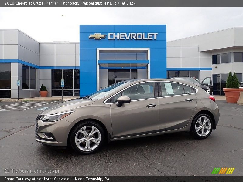  2018 Cruze Premier Hatchback Pepperdust Metallic