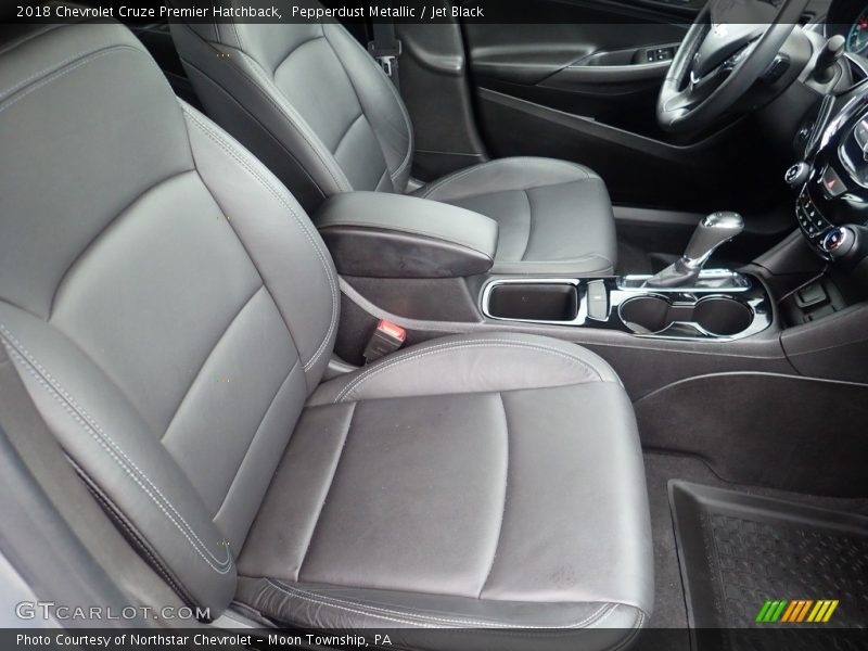 Front Seat of 2018 Cruze Premier Hatchback