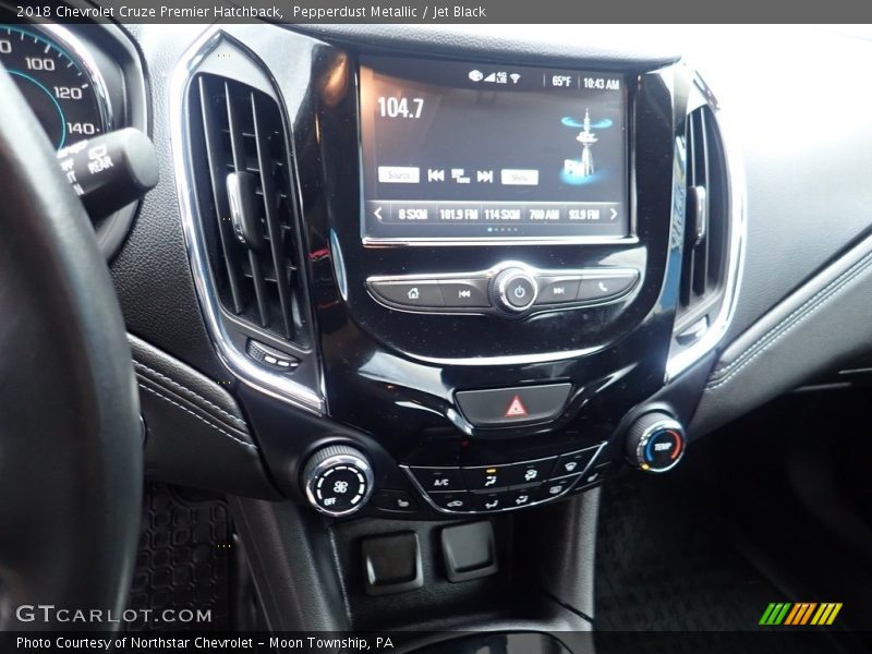 Controls of 2018 Cruze Premier Hatchback