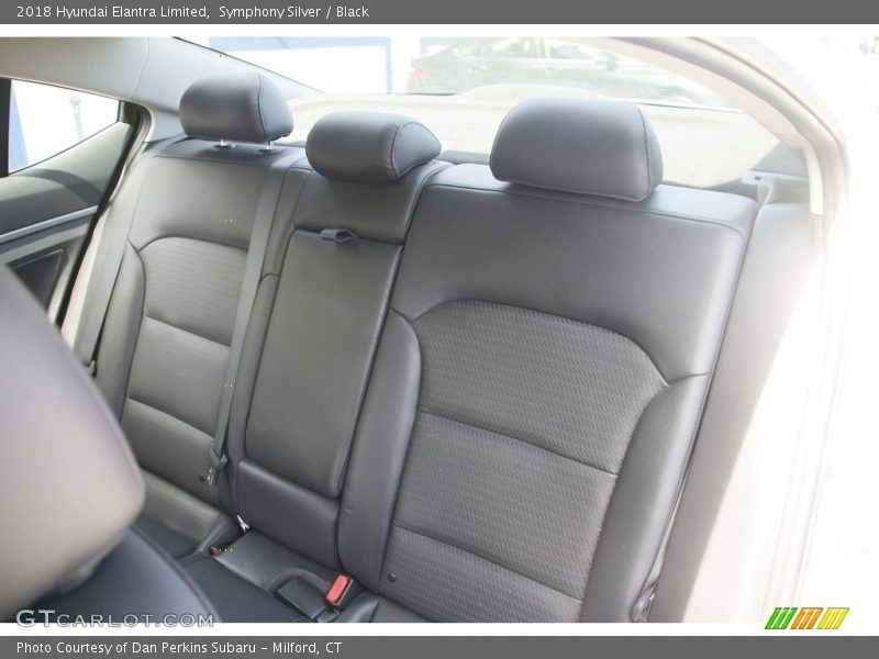 Symphony Silver / Black 2018 Hyundai Elantra Limited