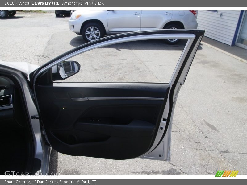 Symphony Silver / Black 2018 Hyundai Elantra Limited